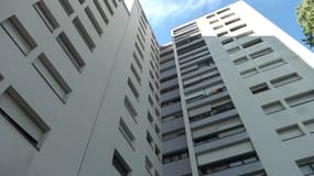 Les habitants d'un immeuble de 14 étages à Mulhouse sont privés d'ascenseur depuis plus d'un an.