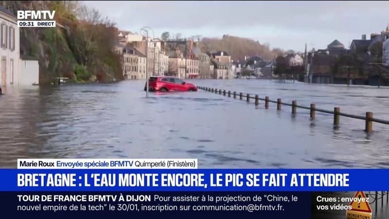 Crues en Bretagne: les quais de Quimperlé inondés par la Laïta