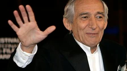 Le réalisateur et scénariste français Alain Corneau, auteur de films à succès comme "Série noire" et "Fort Saganne", est décédé à l'âge de 67 ans. Malade, le cinéaste s'est éteint dans la nuit de dimanche à lundi. /Photo prise le 4 décembre 2009/REUTERS/J