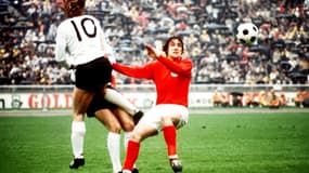 Norman Hunter face à l'Allemagne en 1972
