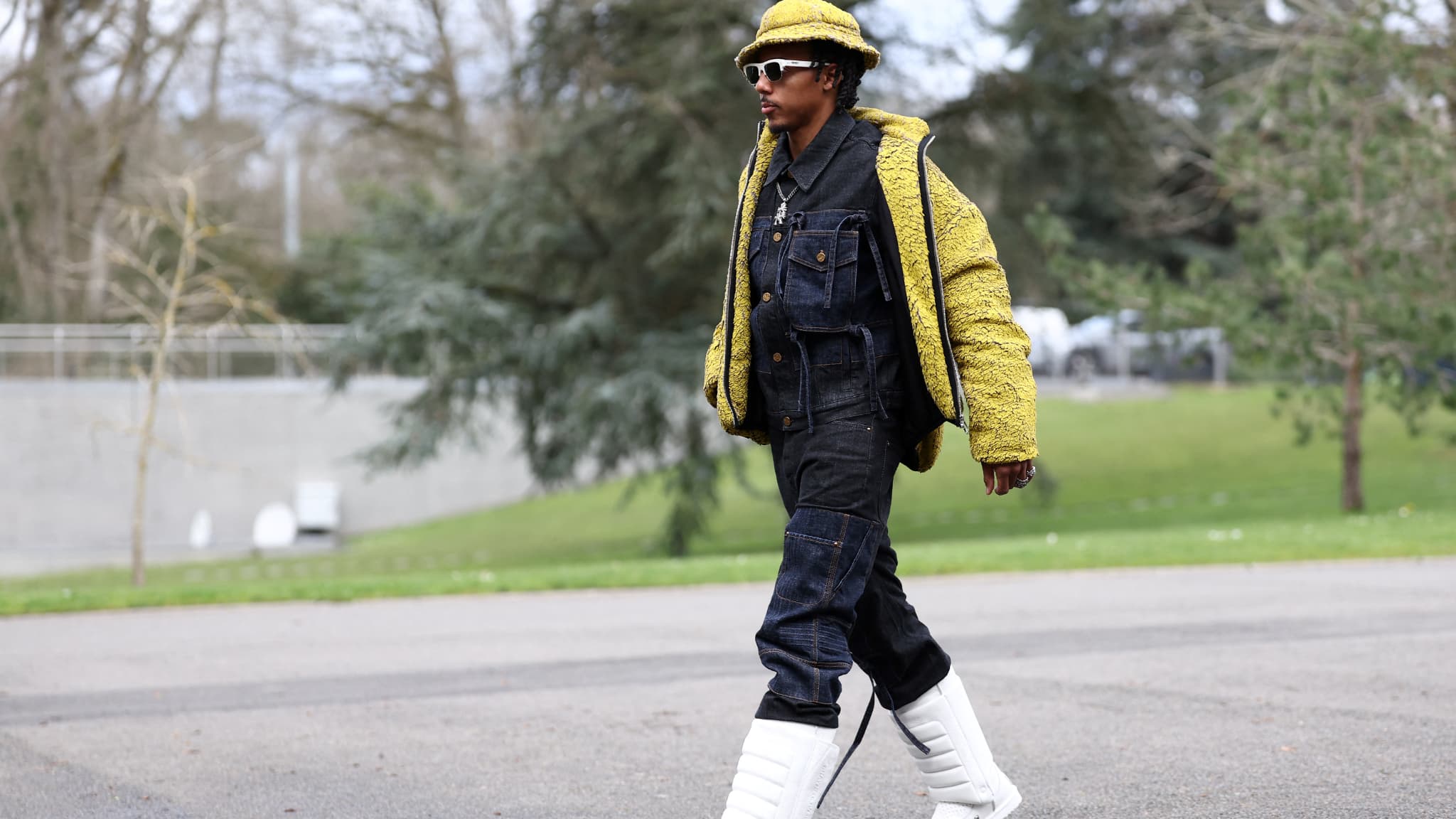Jules Koundé à son arrivée à Clairefontaine en mars 2024