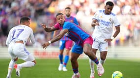 Memphis Depay et Rodrygo lors de Barça-Real