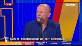 "On s'en fout, on s'en fout pas" : Macron ne veut "pas politiser le sport" - 17/11