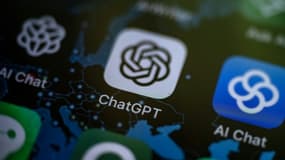 Le logo de l'application ChatGPT sur un iPhone (image d'illustration).