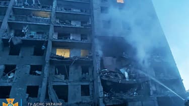 Un immeuble d'Odessa bombardé en Ukraine le 1er juillet 2022