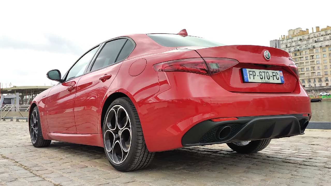 Alfa Romeo veut conserver le caractère sportif de la Giulia mais éviter le malus souvent associé à ce genre de modèle. Alfa Romeo veut conserver le caractère sportif de la Giulia mais éviter le malus souvent associé à ce genre de modèle.