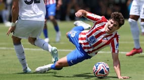 Julian Alvarez réclame un penalty lors du match Atlético-Botafogo (1-0, Coupe du monde des clubs), le 23 juin 2025