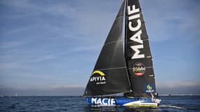 Charlie Dalin lors du départ du Vendée Globe, le 10 novembre 2024