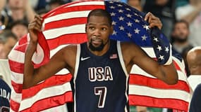 Kevin Durant après la finale olympique remportée contre l'équipe de France, le 11 août 2024