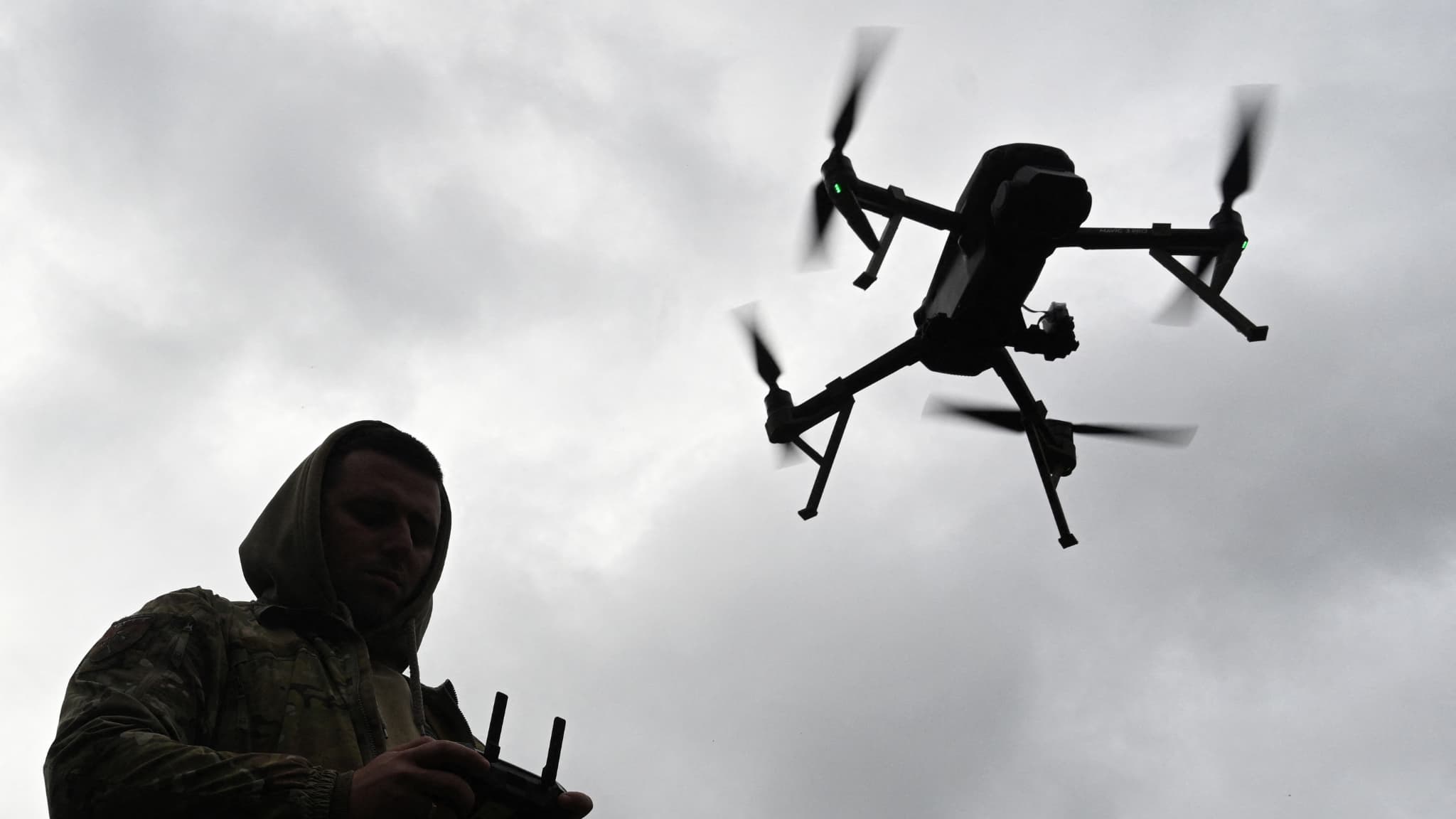 LA RUSSIE DIT AVOIR INTERCEPTÉ 184 DRONES UKRAINIENS DANS LA NUIT