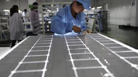 La Commission européenne a décidé de frapper de droits de douane les importations de panneaux de solaires de la Chine en dépit de l'opposition de l'Allemagne et d'autres pays. /Photo d'archives/ REUTERS/