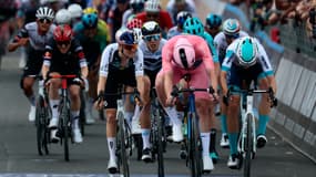 Mads Pedersen vainqueur de la 5e étape du Giro 2025