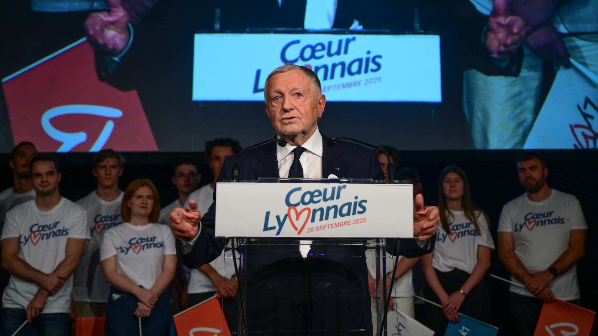 "J'AI MAL À MA VILLE": EN MEETING À LYON, JEAN-MICHEL AULAS S'EN PREND AU "DOGME" DES ÉCOLOGISTES