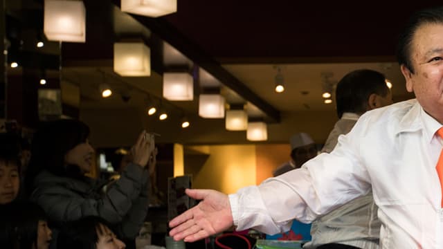 Pour la sixième année de suite, c'est l'imposant patron de la chaîne de restaurants Sushizanmai, Kiyoshi Kimura, qui a remporté la mise