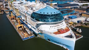 Le chantier de construction du navire "Icon of the Seas" de la Royal Caribbean, à Turku (Finlande) en mai 2023.

