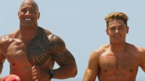 Dwayne Johnson et Zac Efron à l'affiche de "Baywatch"