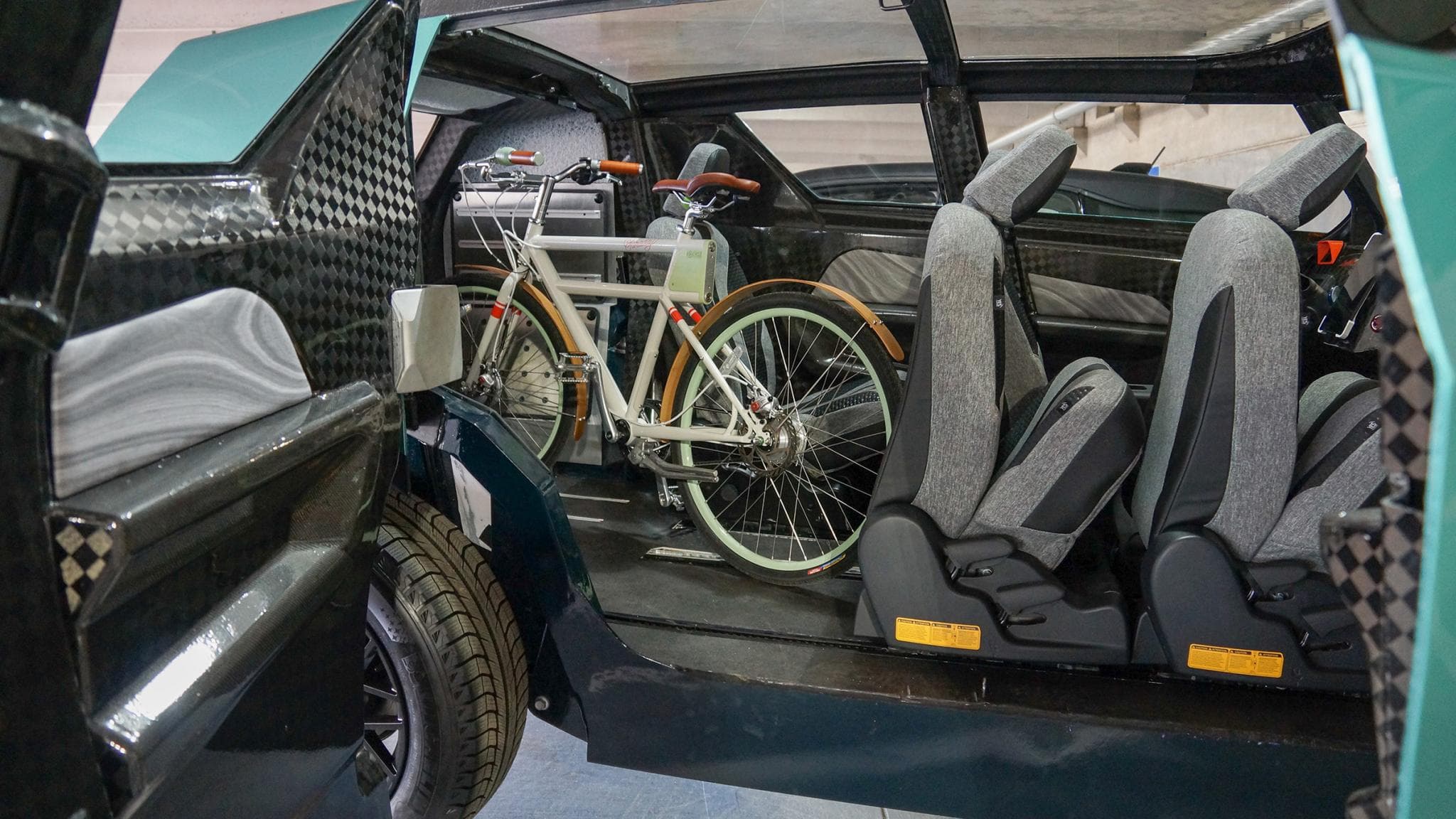Une promenade en vélo après le travail ? Rien de plus simple. Une promenade en vélo après le travail ? Rien de plus simple.