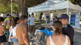À Bandol, une sensibilisation du grand public a eu lieu ce mardi 13 août face à la ponte des tortues marines en Méditerranée.
