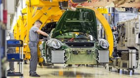 La Porsche 911, l'un des modèles produits en Allemagne, dans l'usine Porsche de Zuffenhausen. Ici, le millionième exemplaire produit le 11 mai.
