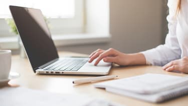 Outre une allocation mensuelle, la Garantie jeune permet à ses bénéficiaires d'être accompagné pendant un an dans leur recherche d'emploi.
