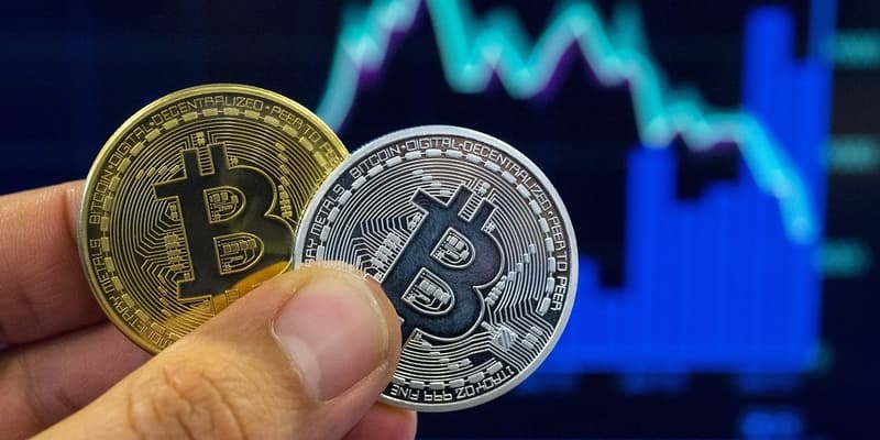 Le bitcoin s'échange actuellement aux alentours de 7400 dollars.