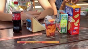 Un repas sur une aire d'autoroute, dans la Drôme, mercredi. 
