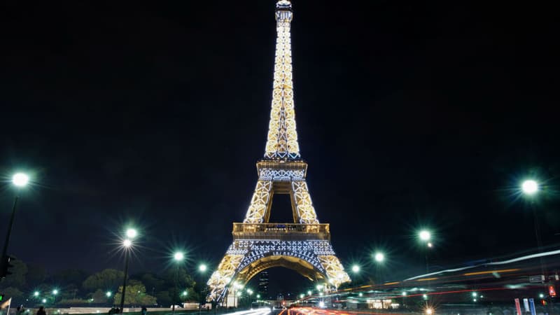 La Tour Eiffel sera éteinte ce dimanche soir en hommage aux victimes de l'attentat.