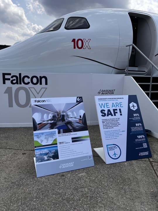 Le Falcon 10X dévoilé au Bourget