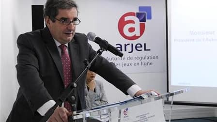 Le président de l'autorité de régulation des jeux en ligne (Arjel) Jean-Francois Vilotte à une conférence de presse le 8 juin dernier. L'Arjel a remporté son bras de fer contre les fournisseurs d'accès à internet (FAI): la justice leur a ordonné de bloque