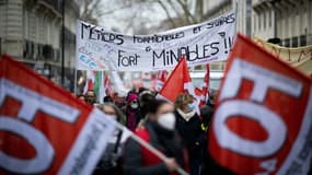 Manifestation interprofessionnelle pour la hausse des salaires et l'emploi, à Nantes le 27 janvier 2022