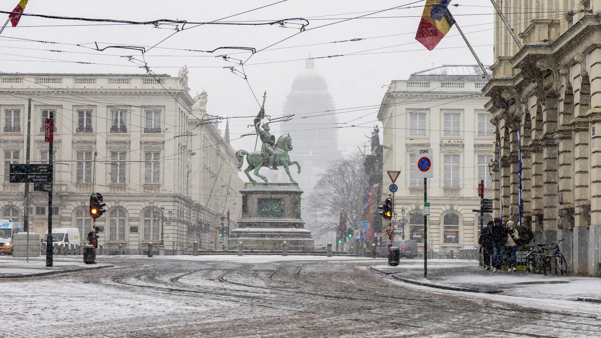 De la neige sur la place Royale de Bruxelles, le 17 janvier 2024
