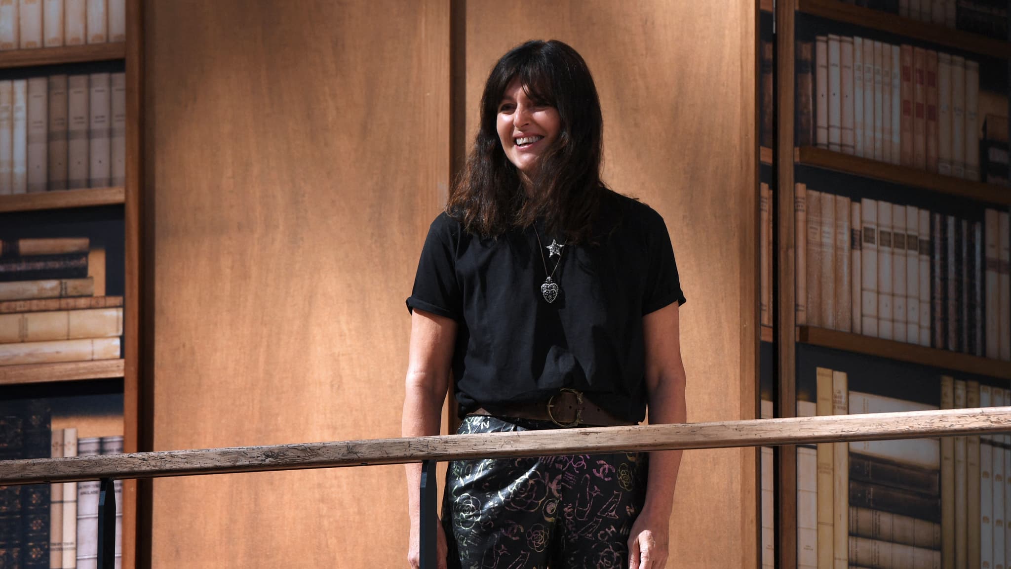 Virginie Viard lors du défilé haute couture femme automne-hiver 2019/2020 de Chanel au Grand Palais à Paris, le 2 juillet 2019 Virginie Viard lors du défilé haute couture femme automne-hiver 2019/2020 de Chanel au Grand Palais à Paris, le 2 juillet 2019
