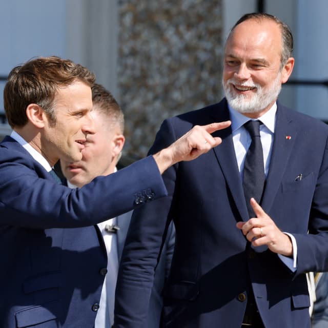 EN DIRECT - Présidentielle: Emmanuel Macron accueilli au Havre par Édouard Philippe