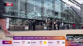 Coincés, les usagers SNCF en ont "ras la casquette"