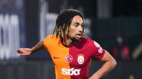 Le latéral droit de Galatasaray Sacha Boey face à Pendikspor  