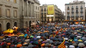 Des milliers de personnes ont réclamé à Barcelone un vote sur l'indépendance.