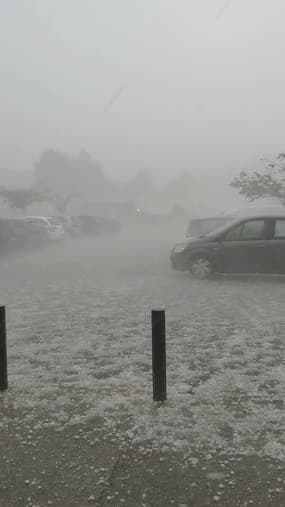 Tempête de grêle à Romans sur Isère (Drôme) - Témoins BFMTV