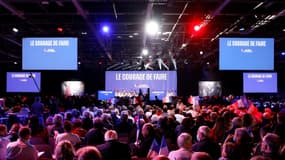 Un meeting de la candidate LR à la présidentielle Valérie Pécresse, Porte de Versailles, à Paris, le 3 avril 2022
