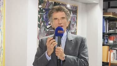 Jack Lang estime que dans un gouvernement "il faut former un seul bloc".