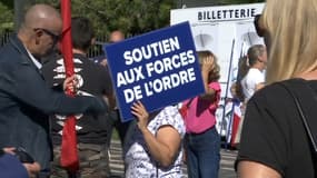 300 personnes ont manifesté en soutien aux forces de l'ordre à Nice.