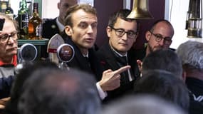 Emmanuel Macron et Gérald Darmanin à Lens, en novembre 2018
