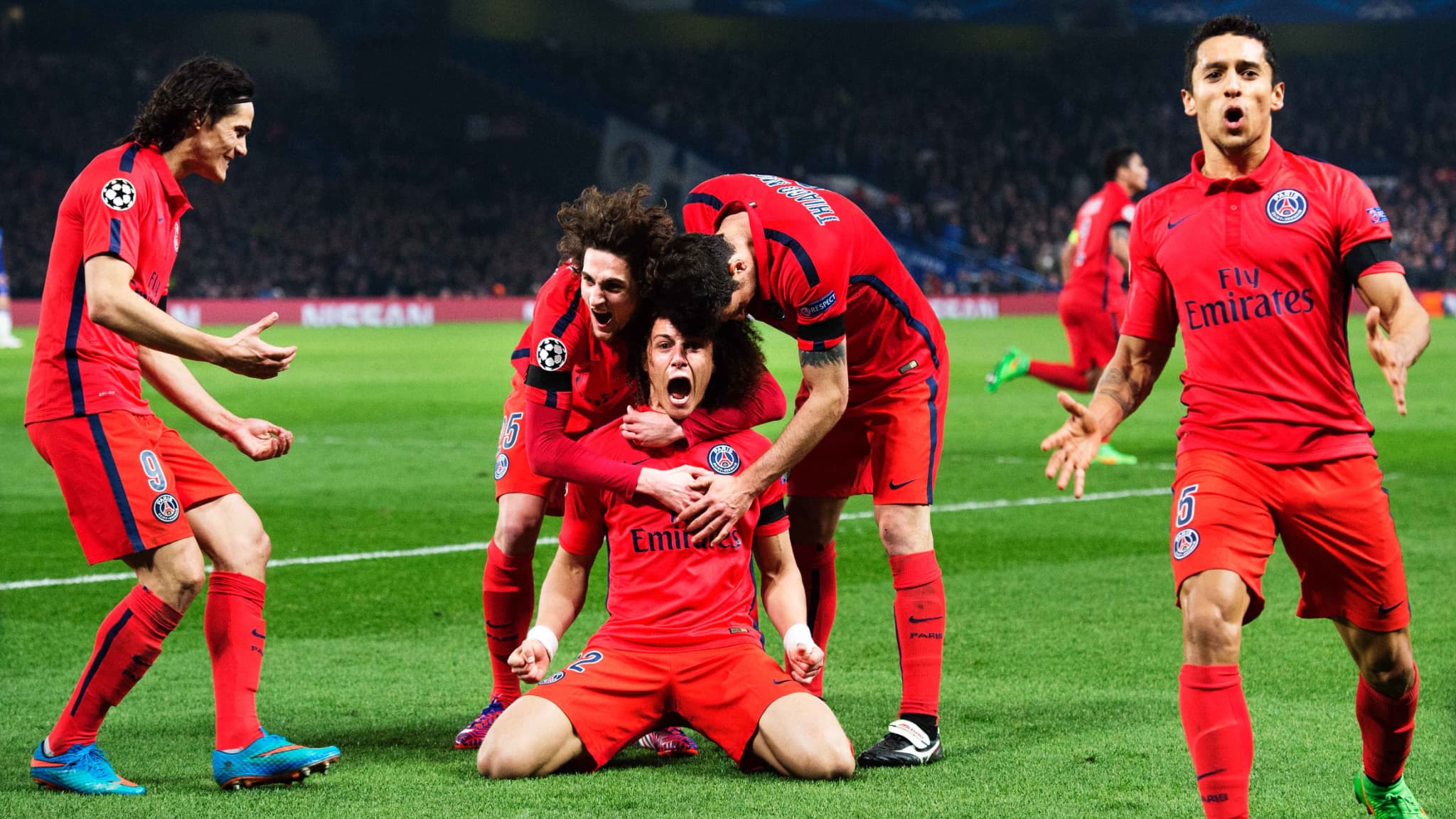 David Luiz après son but égalisateur lors de Chelsea-PSG en 2015 David Luiz après son but égalisateur lors de Chelsea-PSG en 2015