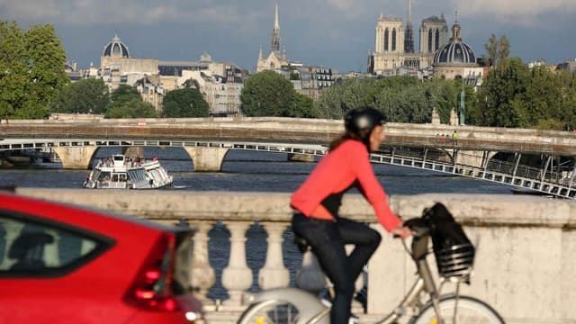 Vélo à Paris (illustration)