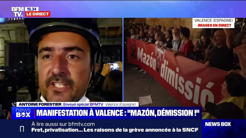 Manifestation contre la mauvaise gestion des crues en Espagne: de la boue lancée sur les policiers par les manifestants