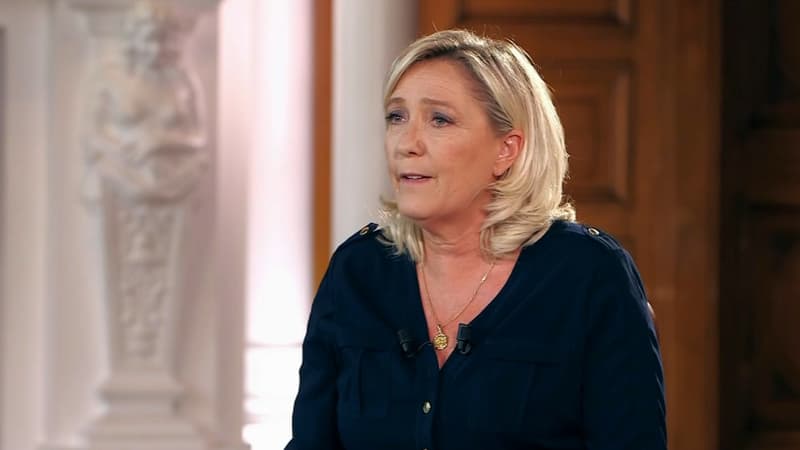 Le mot "collabo" tagué au PCF : pour Marine Le Pen, "c'est juste un tag sur un mur"