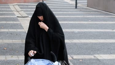 Souad Merah, la soeur de Mohamed Merah, le 19 décembre 2012 à Toulouse.
