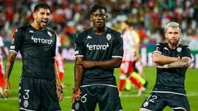G. Maripan, B. Embolo et C. Henrique