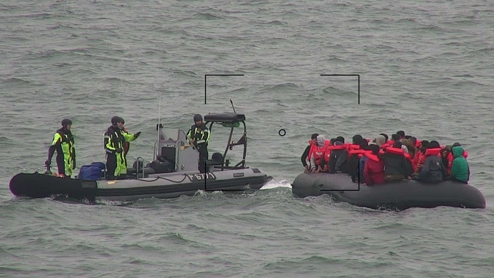 Traversées de la Manche: plus d'une centaine de migrants secourus dans ...