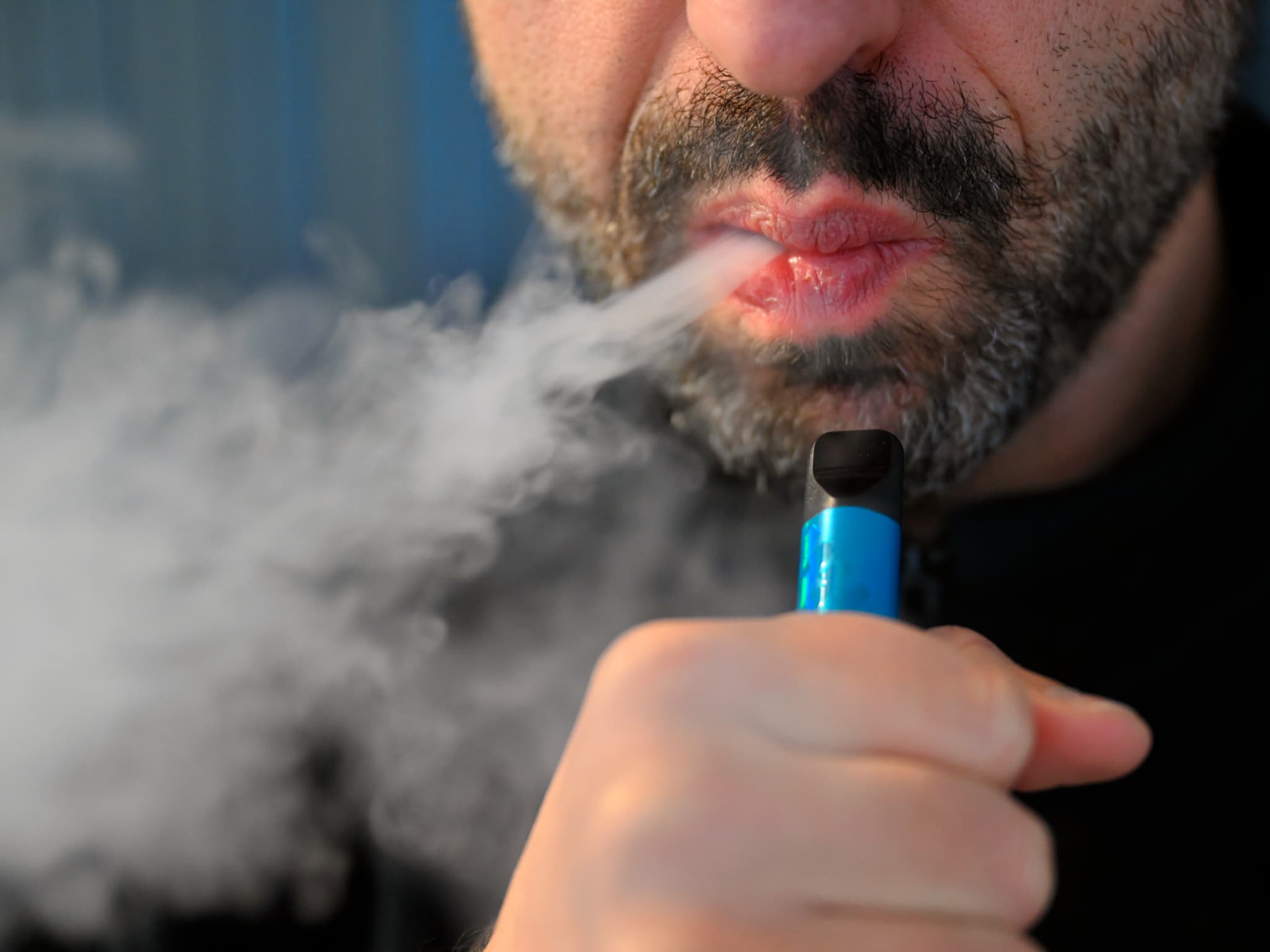elfbar nachfüll pod läuft aus Les «vapoteuses zombies», la nouvelle drogue qui intoxique la jeunesse  asiatique main image 0