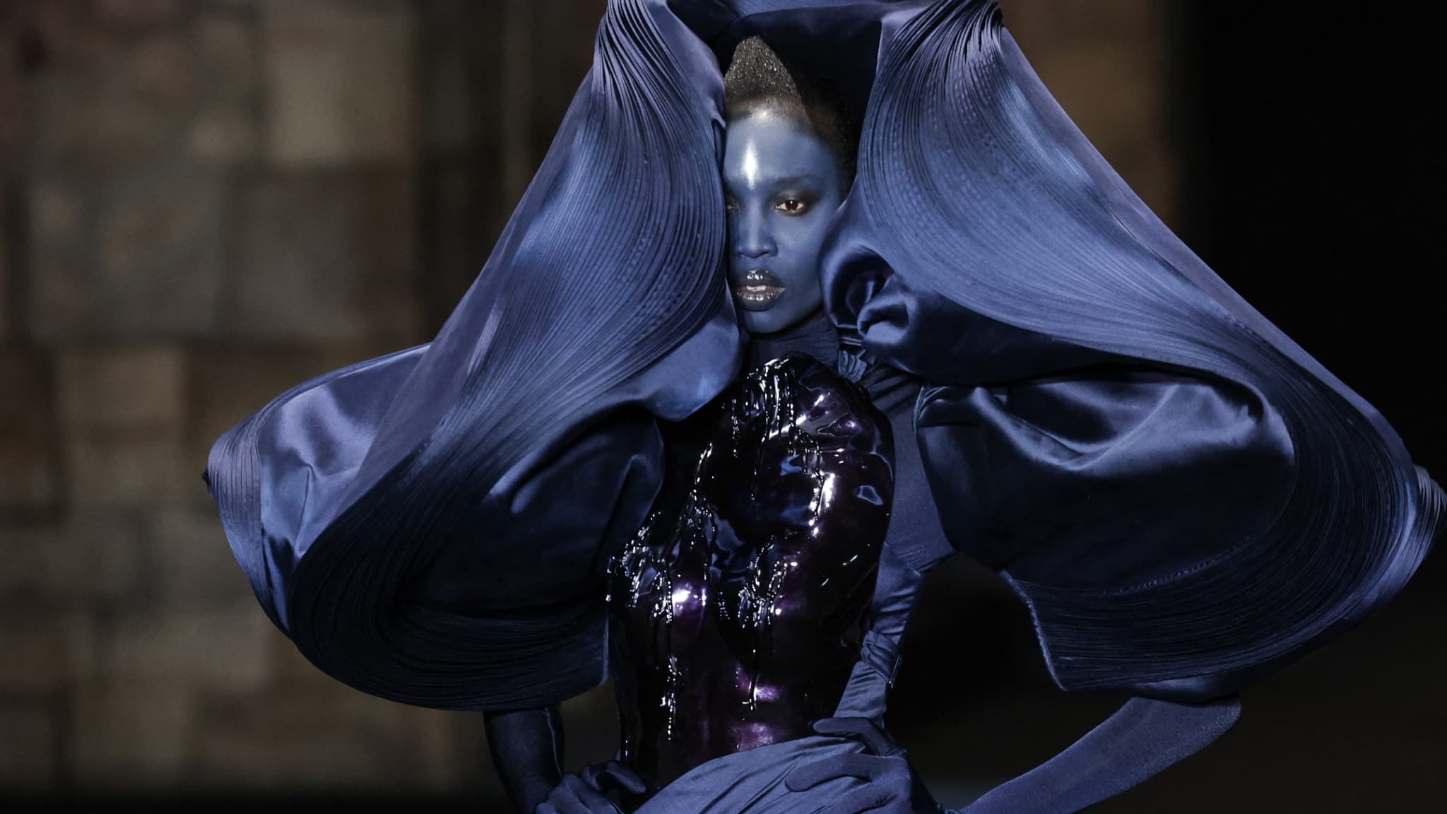 Le défilé Gaurav Gupta couture printemps-été 2025 Le défilé Gaurav Gupta couture printemps-été 2025